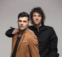 Foto de for KING & COUNTRY