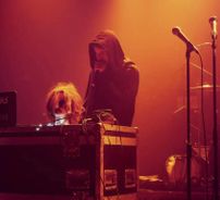 Foto de Sidewalks And Skeletons