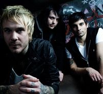 Foto de Destroy Rebuild Until God Shows