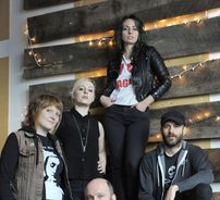 Foto de War On Women