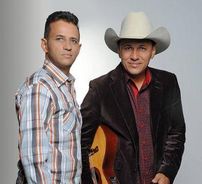 Foto de Falcão e Josué