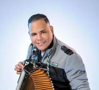 Foto de Josued y Su Impacto Típico