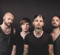 Foto de His Statue Falls