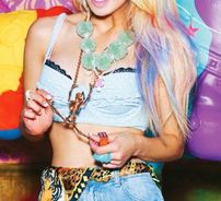 Foto de Younique Unit