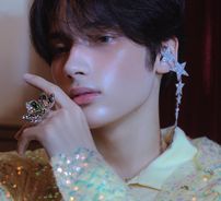 Foto de HUENINGKAI (TXT)