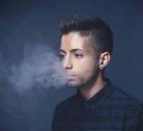 Foto de O-Bee (Omer Bhatti)