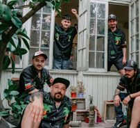 Foto de Anarkia Tropikal