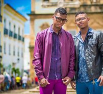 Foto de Lucas e Orelha 