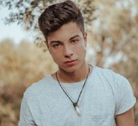 Foto de Naim Darrechi