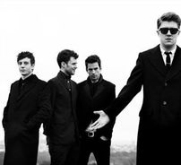 Foto de All the Young