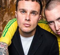 Foto de Slaves (UK)