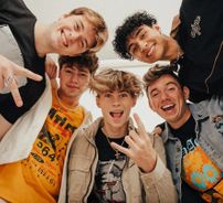 Foto de No Lonely Hearts