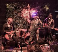 Foto de Norman Bates e Os Corações Alados