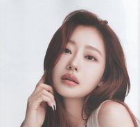 Foto de JULIE (KISS OF LIFE)