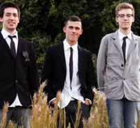 Foto de Mendigos de Terno