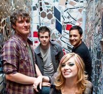 Foto de June Divided