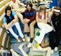 Foto de Under The Influence of Giants