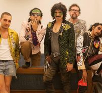 Foto de Jonnata Doll & Os Garotos Solventes