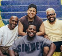 Foto de Caju Pra Baixo