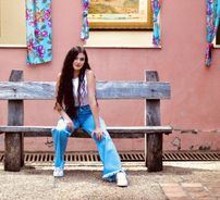 Foto de Lívia Ellen MC