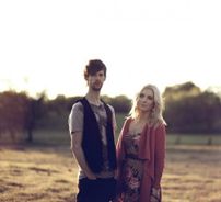 Foto de Bryan & Katie Torwalt