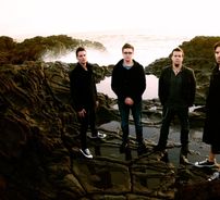 Foto de Breaking Orbit