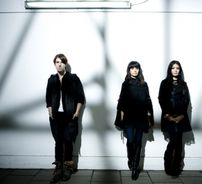 Foto de School of Seven Bells