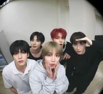 Foto de TOMORROW X TOGETHER (TXT)