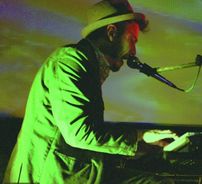 Foto de Maestro Sujo e o Sanatório Gotham