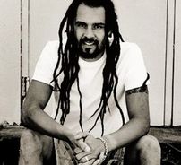 Foto de Michael Franti & Spearhead