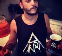 Foto de Akira Presidente