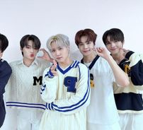 Foto de EASTHINE (이스트샤인)