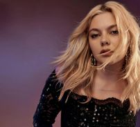 Foto de Louane (FR)