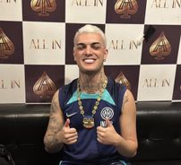 Foto de DJ LK da Escócia