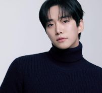 Foto de LEE JUNHO 
