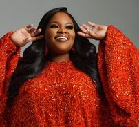 Foto de Tasha Cobbs Leonard