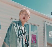 Foto de Holland (K-Pop)