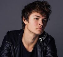Foto de Ansel Elgort
