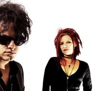 Foto de Ariel Maniki and the Black Halos