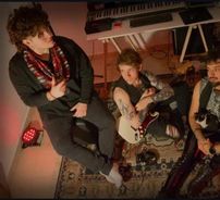 Foto de Mientras El Lobo