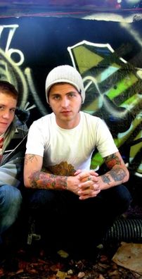 Foto de Under Foreign Skies