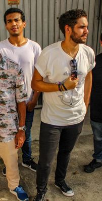 Foto de Bastilha Em Queda