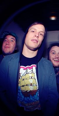 Foto de Close Your Eyes