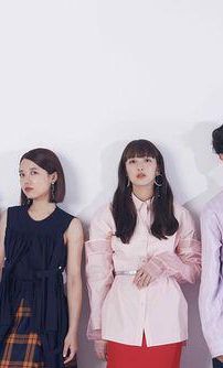 Foto de Ryokuoushoku Shakai (緑黄色社会)