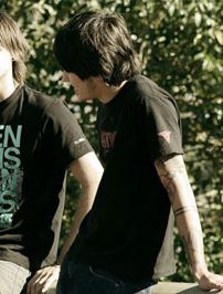 Foto de Born Again Shell