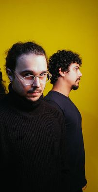 Foto de Cainã e a Vizinhança do Espelho