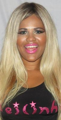 Foto de Neilinha a Diva da Arrochadeira