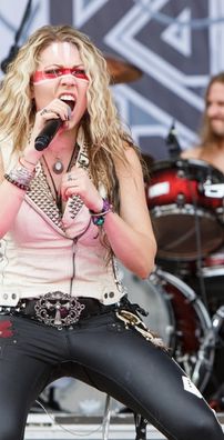 Foto de Kobra And The Lotus