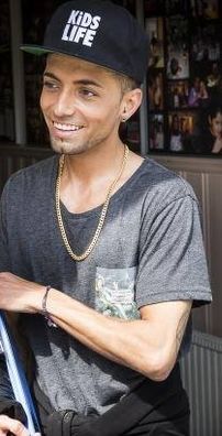 Foto de O-Bee (Omer Bhatti)