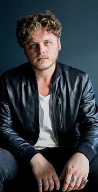 Foto de Jennings Couch